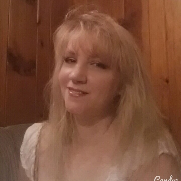 Meet your Posher, Stacy - Picture 1 of 1